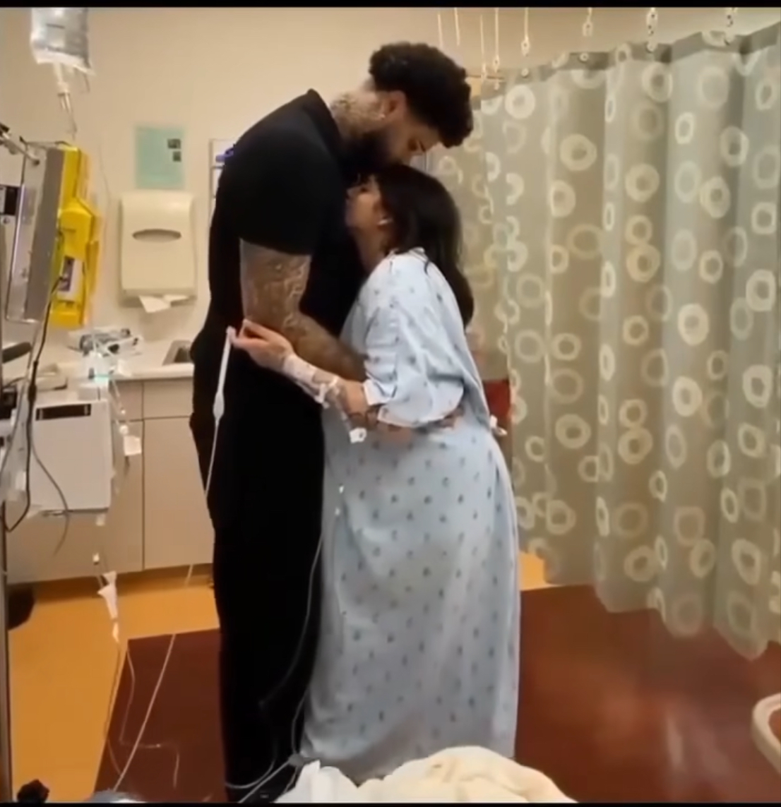 During my ultrasound I saw my husband with a pregnant woman