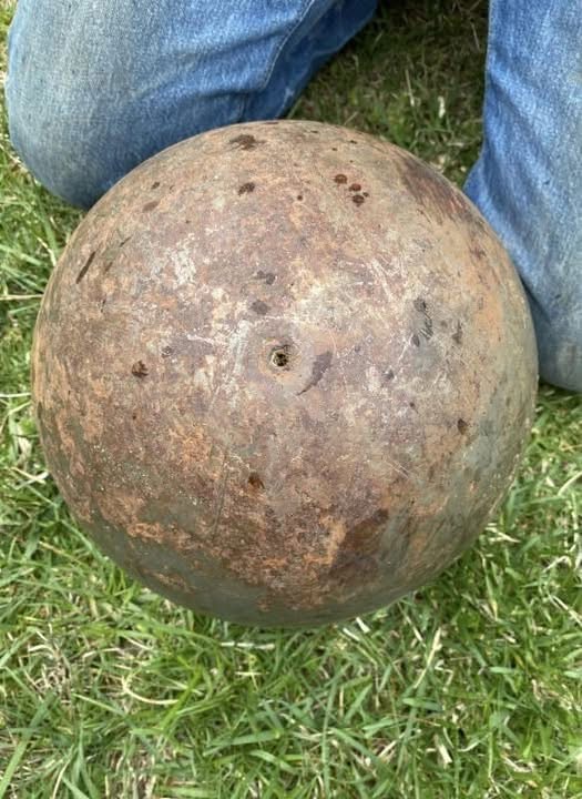 Discovered: The Huge Mystery Object Found in the Creek That Baffles Everyone!